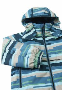 Giacca colorata e a fantasia nei toni del blu, del verde e del beige; presenta un cappuccio, polsini elasticizzati e una zip frontale. Tessuto liscio e resistente all'acqua.