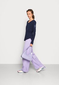 G-STAR ROLLED EDGE V NECK LONGSLEEVE - Camisola de manga comprida - warm sartho