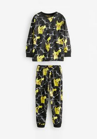 Svart pyjamasset med ett gult Pikachu-motiv, bestående av en långärmad topp och byxor med elastisk midja. Texturerade blixtsymboler som accentuerar plaggen.