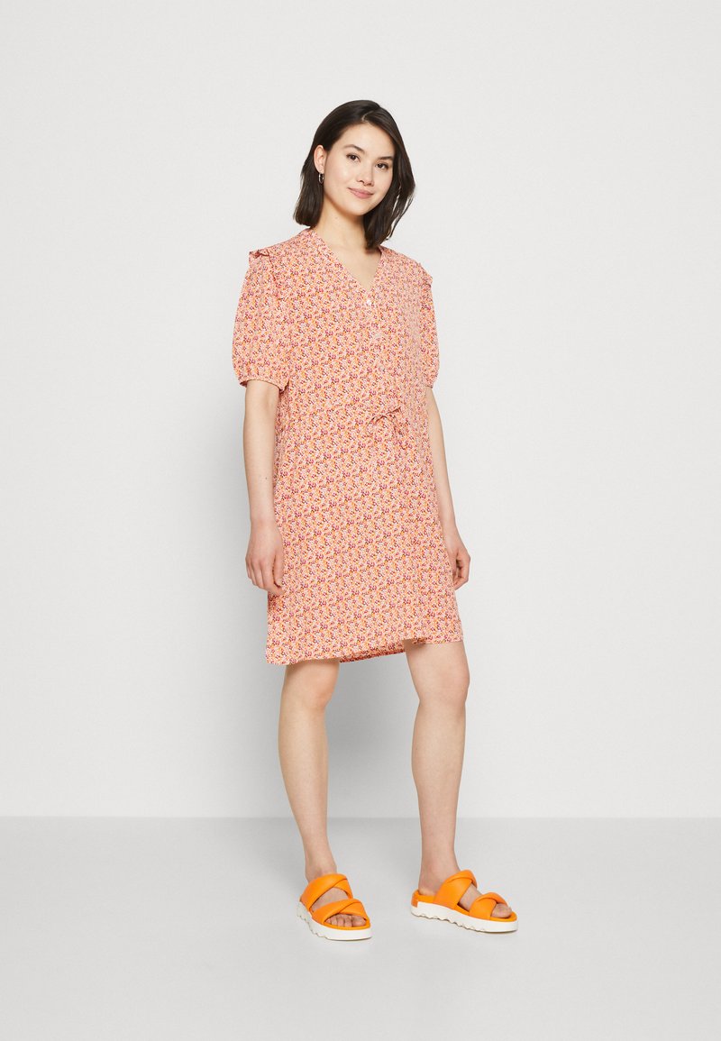 JDY JDYBIRNA FRILL DRESS - Sukienka koszulowa