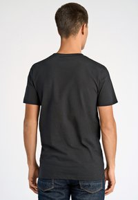 Lindbergh EMBROIDERY TEE - T-shirt med print - black sea