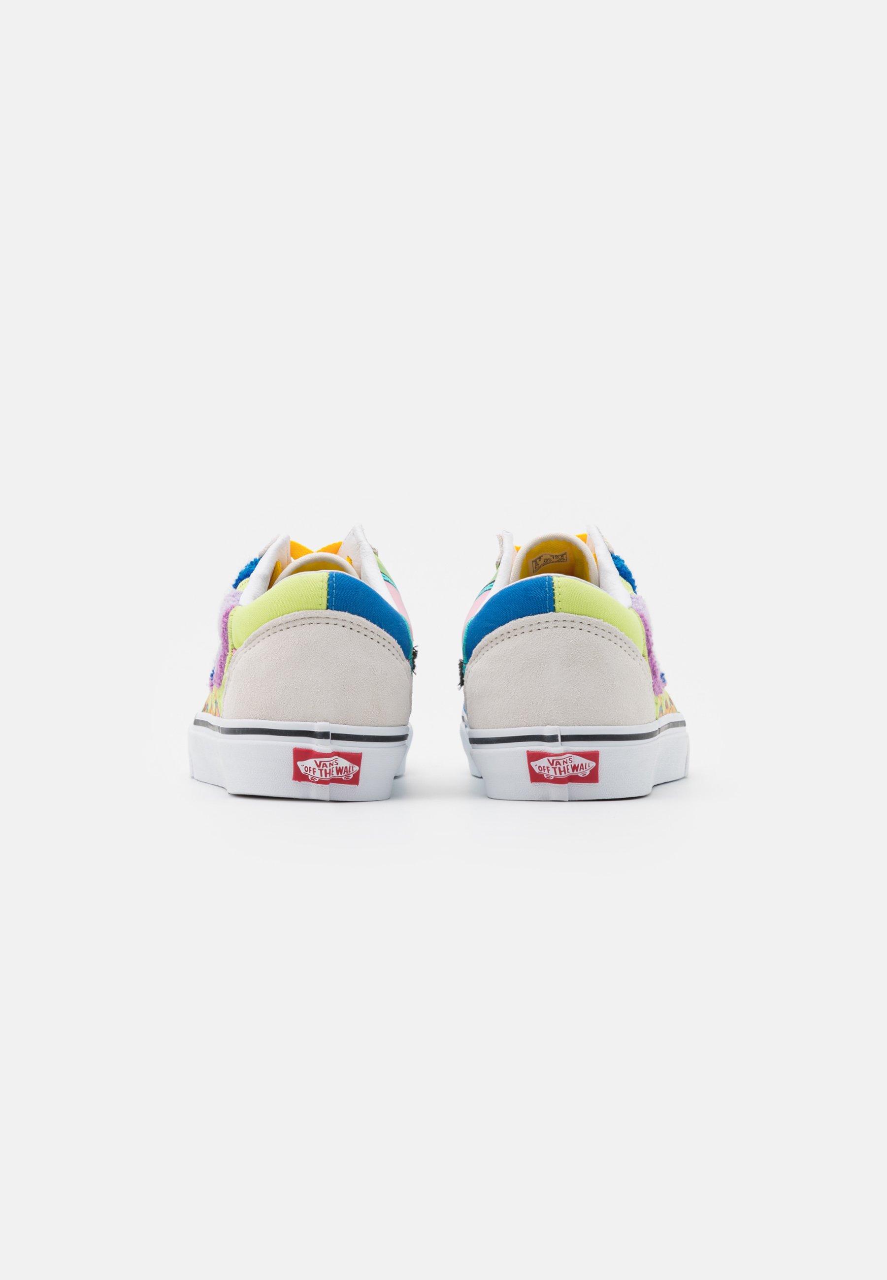 chaussure nike simpsons chaussure nike simpsons
