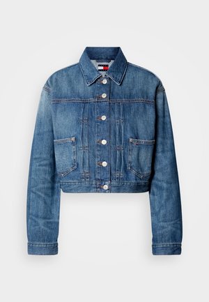 Cropped denim jacket in light blue with a classic collar, button closures, two front pockets, and subtle contrast stitching.