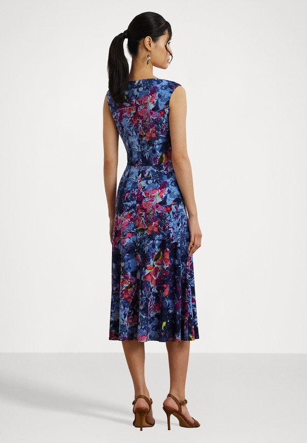 TESSANNE SHORT SLEEVE DAY DRESS - Jersey dress4