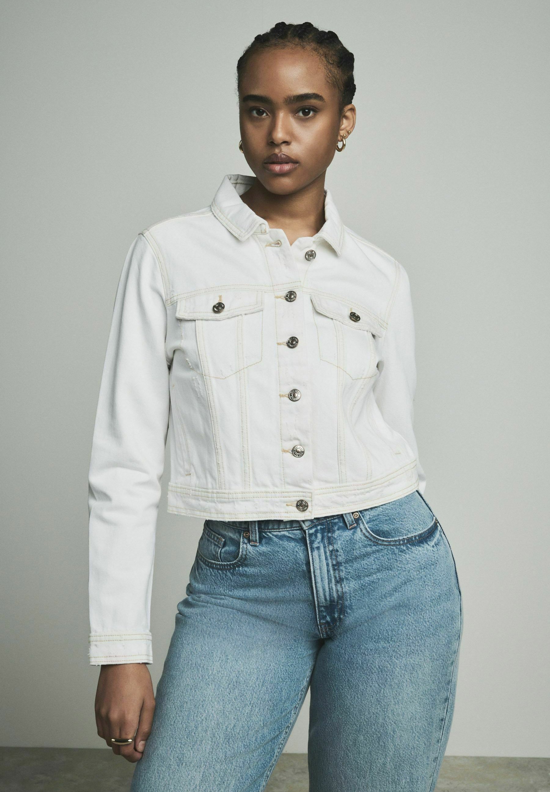 De Jean Outfit Chaqueta Mezclilla Blanca Jeans Chaqueta Denim - Main Image