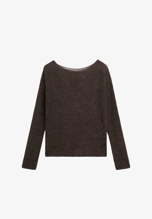 Hnědý pletený svetr s dlouhými rukávy, širokým kulatým výstřihem a měkkou texturou. Střih je volný a mírně zkrácený v pase.