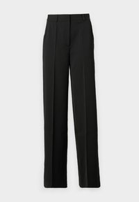 Pantalons largement coupés noirs en tissu lisse, avec une taille plate, des passants de ceinture et une coupe ajustée sans poches.