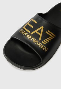 Thumbnail Image 6