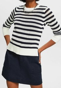 Esprit Stickad tröja - off-white