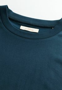 Next REGULAR FIT SIGNATURE SUPIMA  - Basic póló - navy