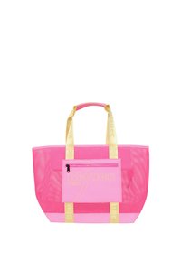 Roze netstof tote bag met gele hengsels, voorzien van een voorvak en logo-detail. Soepele textuur en rechthoekige vorm.