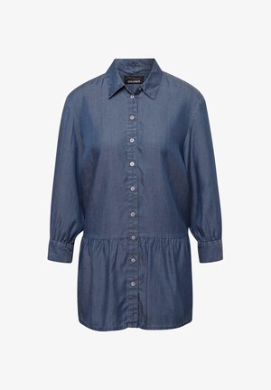 Denimhemd mit kragenförmigem Ausschnitt, Knopfleiste und dreiviertellangen Ärmeln; verfügt über eine geraffte Taille und eine glatte Textur in Dunkelblau.