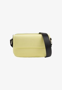 Niewybrane, yellow