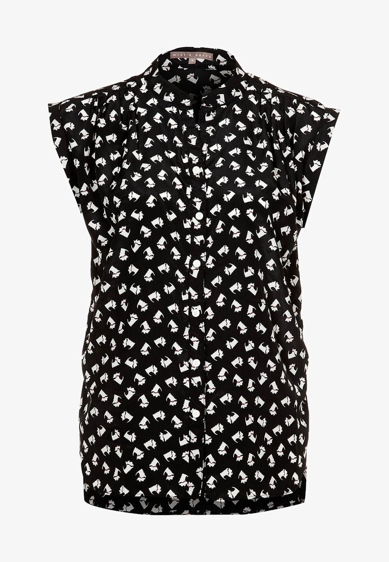 Camicia nera con bottoni sul davanti e maniche corte. Presenta un motivo di silhouette bianche e rosse, realizzata in tessuto leggero.