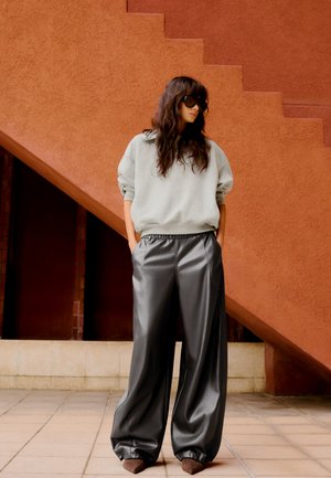 Bershka, BALLOON TROUSERS - Nadrágok - grey