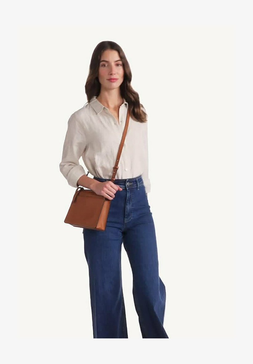 Borsa A Tracolla Donna Fossil Avondale In Pelle, Con Catena Rimovibile, Large, Elegante E Pratica