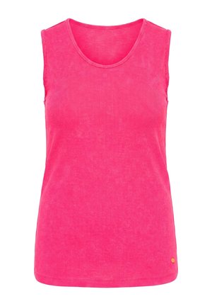 Felroze mouwloze geribbelde tanktop met ronde halslijn en klein goudkleurig logo vlak bij de zoom aan de rechterkant.