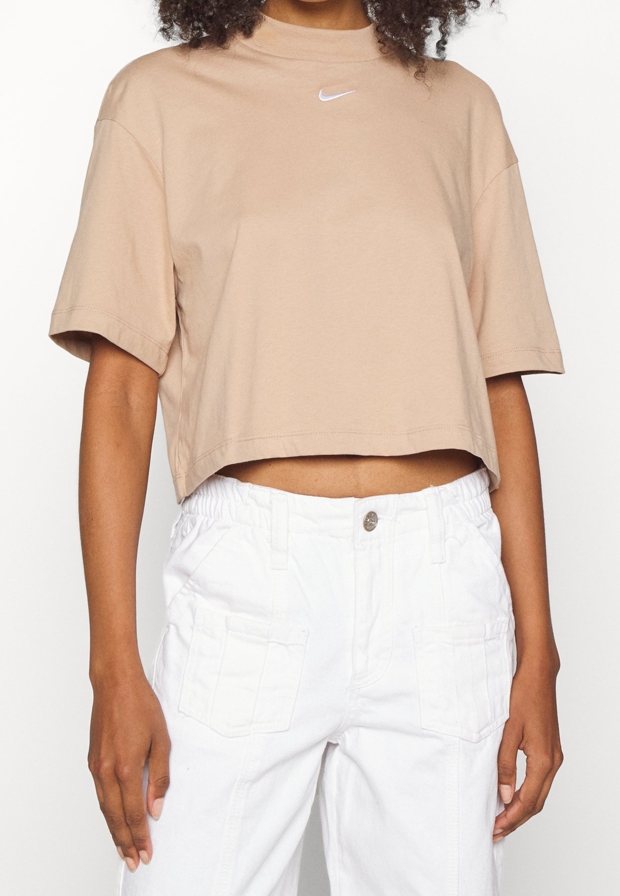 nike crop top beige