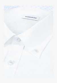 Sélectionné, white