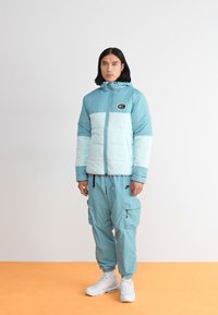 Nike Sportswear AIR - Žieminė striukė - turq/glacier blue/white