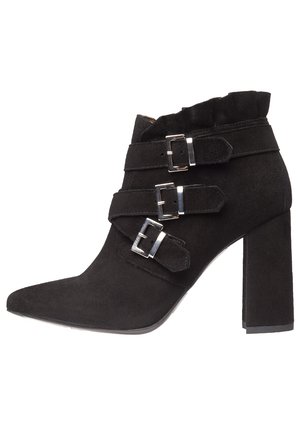 Kotníková obuv - black