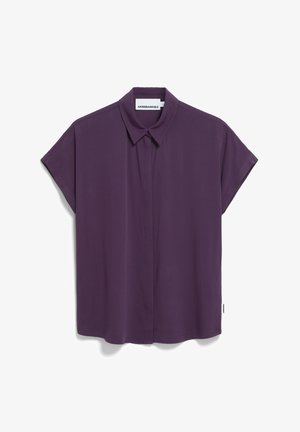 Kurzärmlige, tiefviolette Bluse aus glattem Stoff. Mit durchgängigem Knopfverschluss und klassischem Kragen. Etikett am Saum sichtbar.