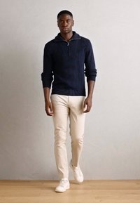 Thumbnail Image 2