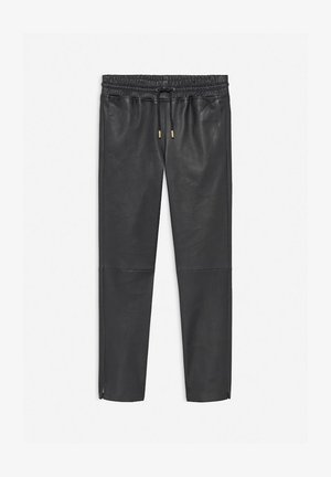 Sorte læderbukser med elastisk talje, justerbar snor og lynlåsvedhæng for en skræddersyet pasform. Glat tekstur, tætsiddende design.