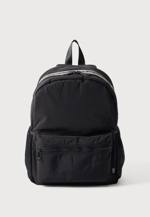 EA7 Emporio Armani, TRAIN U LOGO TAPE BACKPACK - Раница - black