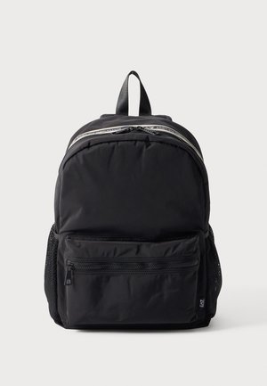EA7 Emporio Armani, TRAIN U LOGO TAPE BACKPACK - Раница - black