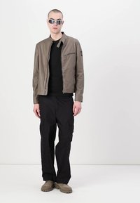 Belstaff WALKHAM - Lengva striukė - dark pumice
