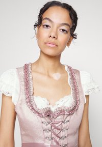 Krüger Dirndl Dirndl