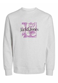 Lysegrå sweatshirt med en lilla grafisk firkant med abstrakte mønstre og teksten "Jack & Jones EST. 1990" i sort.