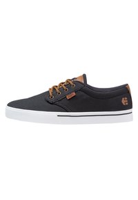 Unselected, navy/tan/white