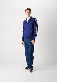 GANT TRACKSUIT JACKET - Bluză de trening - rich navy