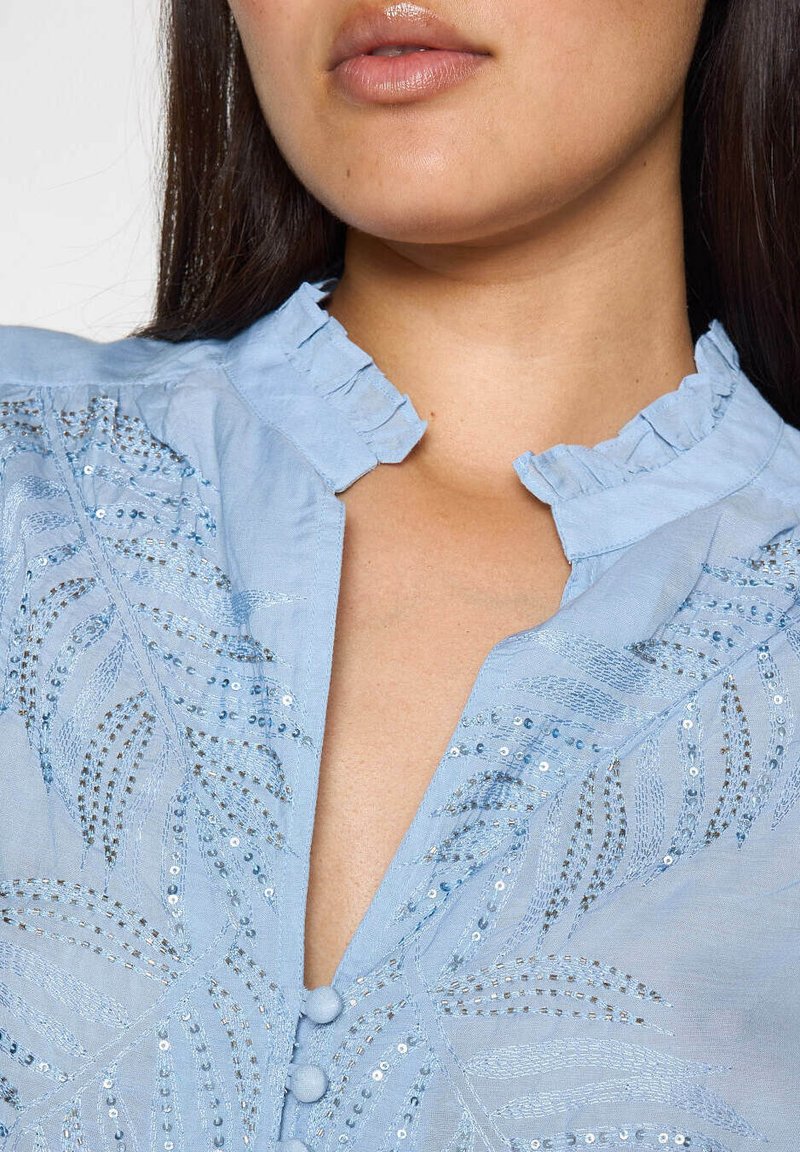Maison 123 BETTINA Blouse ciel/bleu clair