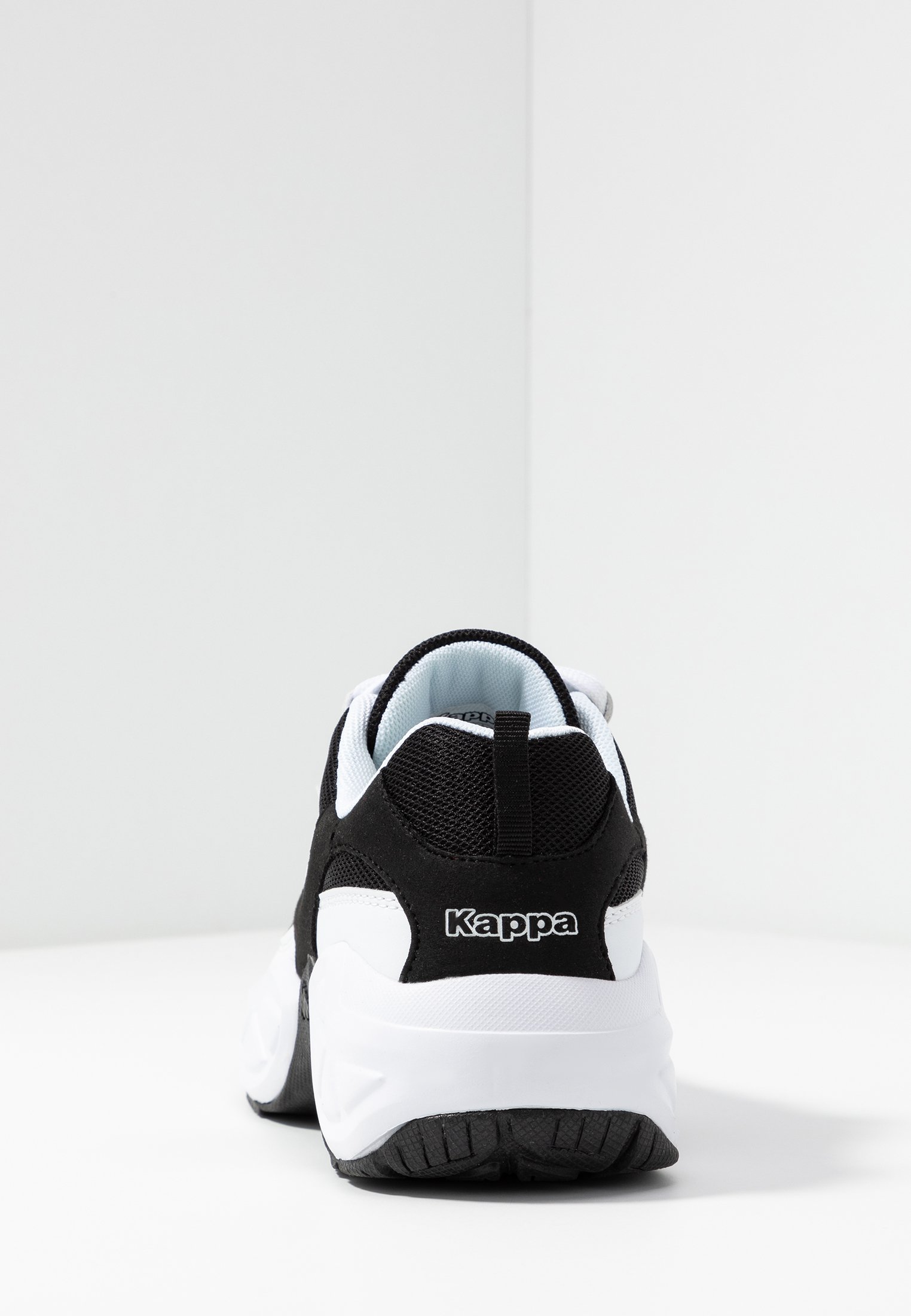 Kappa OVERTON Treningssko whiteblackhvit Zalando.no Kappa OVERTON Treningssko whiteblack Zalando.no