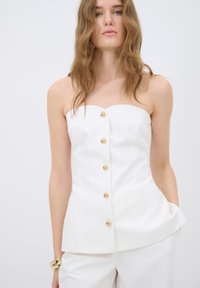 DETAILED  - Toppi - white