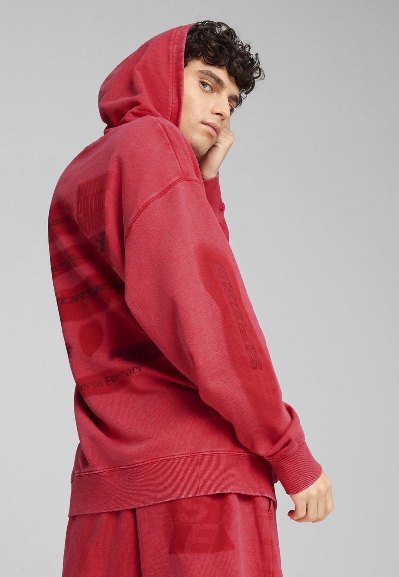 Puma SCUDERIA FERRARI DESERT   - Luvtr�öja - rosso corsa