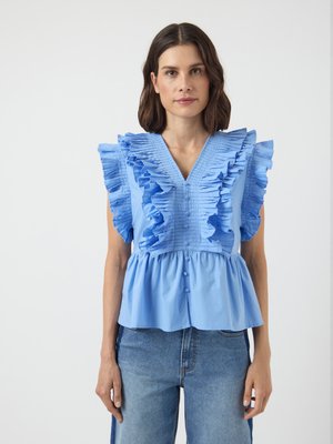 YASRUNA RUFFLE - Bluse - della robbia blue
