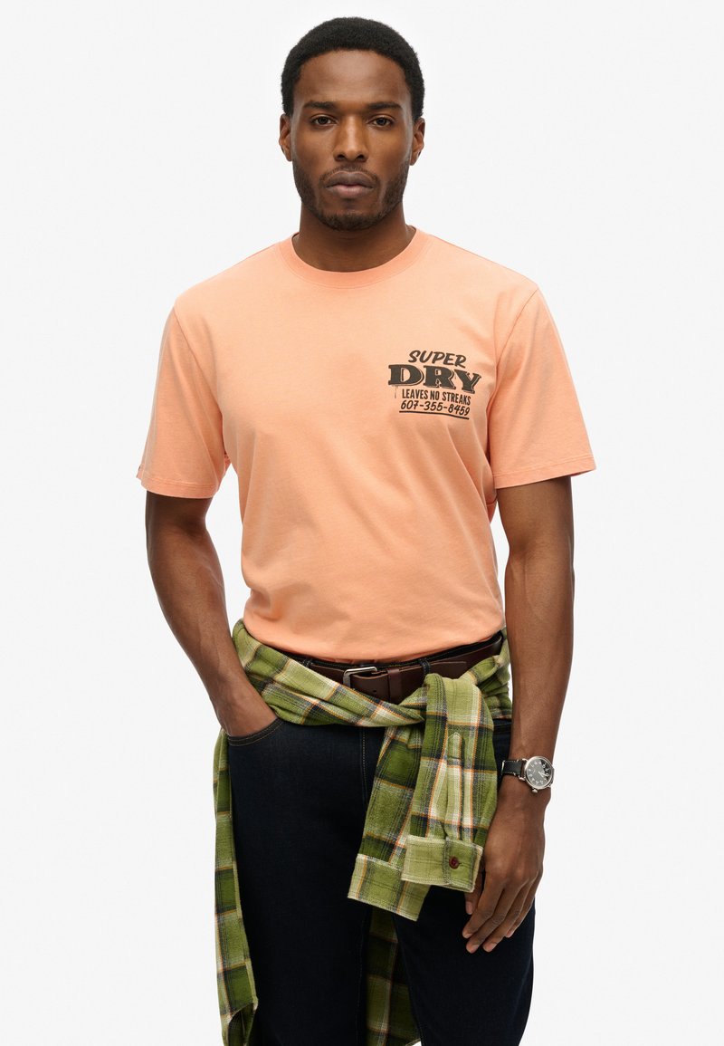 Superdry & Co TRADE TOOLS - T-shirts print - copper tan orange