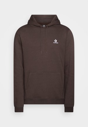 Ciemnobrązowa bluza z kapturem Converse z kieszenią z przodu, kapturem ze sznurkiem i małym białym logo Converse na lewej piersi.