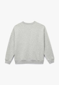 Grijze katoenen sweatshirt met een ronde hals, lange mouwen en geribbelde manchetten en zoom. Soepele textuur, geen zichtbare patronen of graphics.