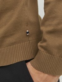 Jack & Jones JJEBASIC CREW NECK NOOS - Trui - otter