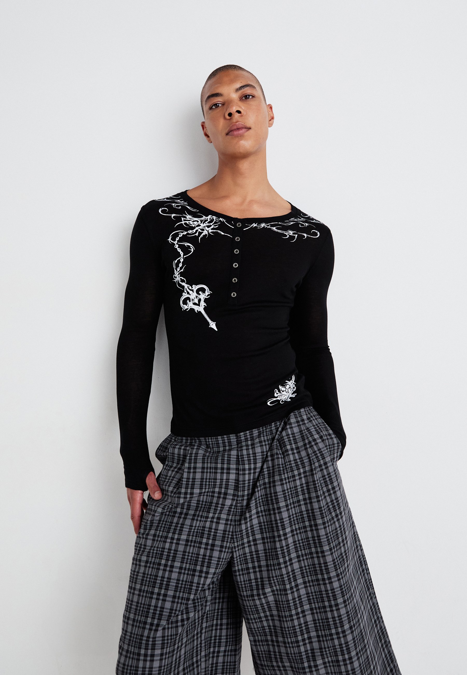 ★JADED LONDON UK★ Ines Black Henley Top Jaded London INES HENLEY - Long sleeved top - black