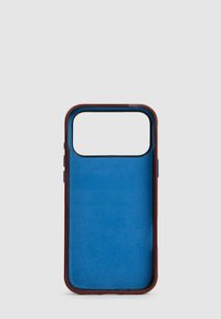 Leren telefoonhoesje met een blauwe suède afwerking en een bruine rand, ontworpen voor een perfecte pasvorm en open voor cameratoegang.