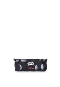 Astuccio nero, con un design che presenta motivi del grey Death Star. Include una chiusura a zip e etichette con il marchio di Star Wars ed Eastpak.