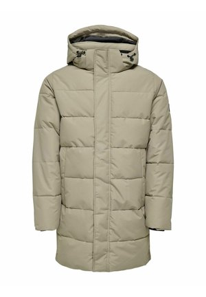 Beige gepolsterte Parkajacke mit hohem Kragen und verstellbarem Kapuze, ausgestattet mit gesteppten Abschnitten, einem Frontreißverschluss und seitlichen Taschen.