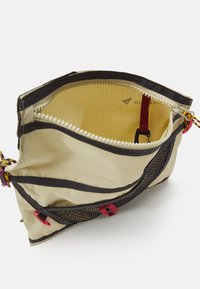 Klättermusen UNISEX - Treningsbag - clay