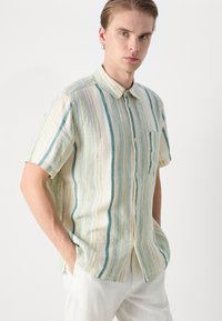 Les Deux KAI SHIRT - Košeľa - ivory/light jade green